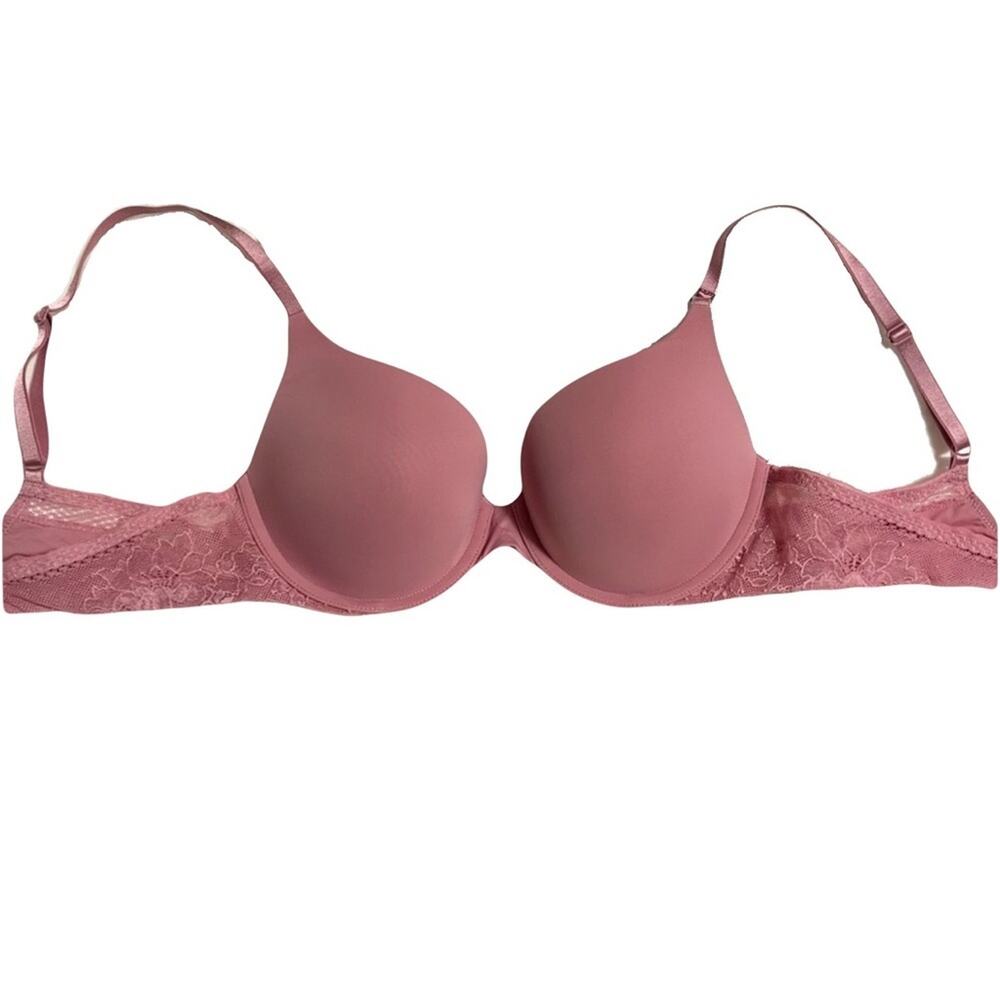 NWOT- Victoria's Secret - T-Shirt Push-Up Lace Bra
